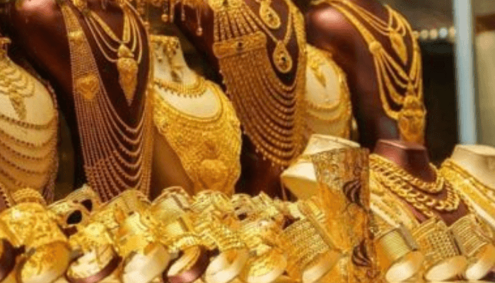ফের স্বর্ণের দামে বড় লাফ, এবার বাড়ল কত?