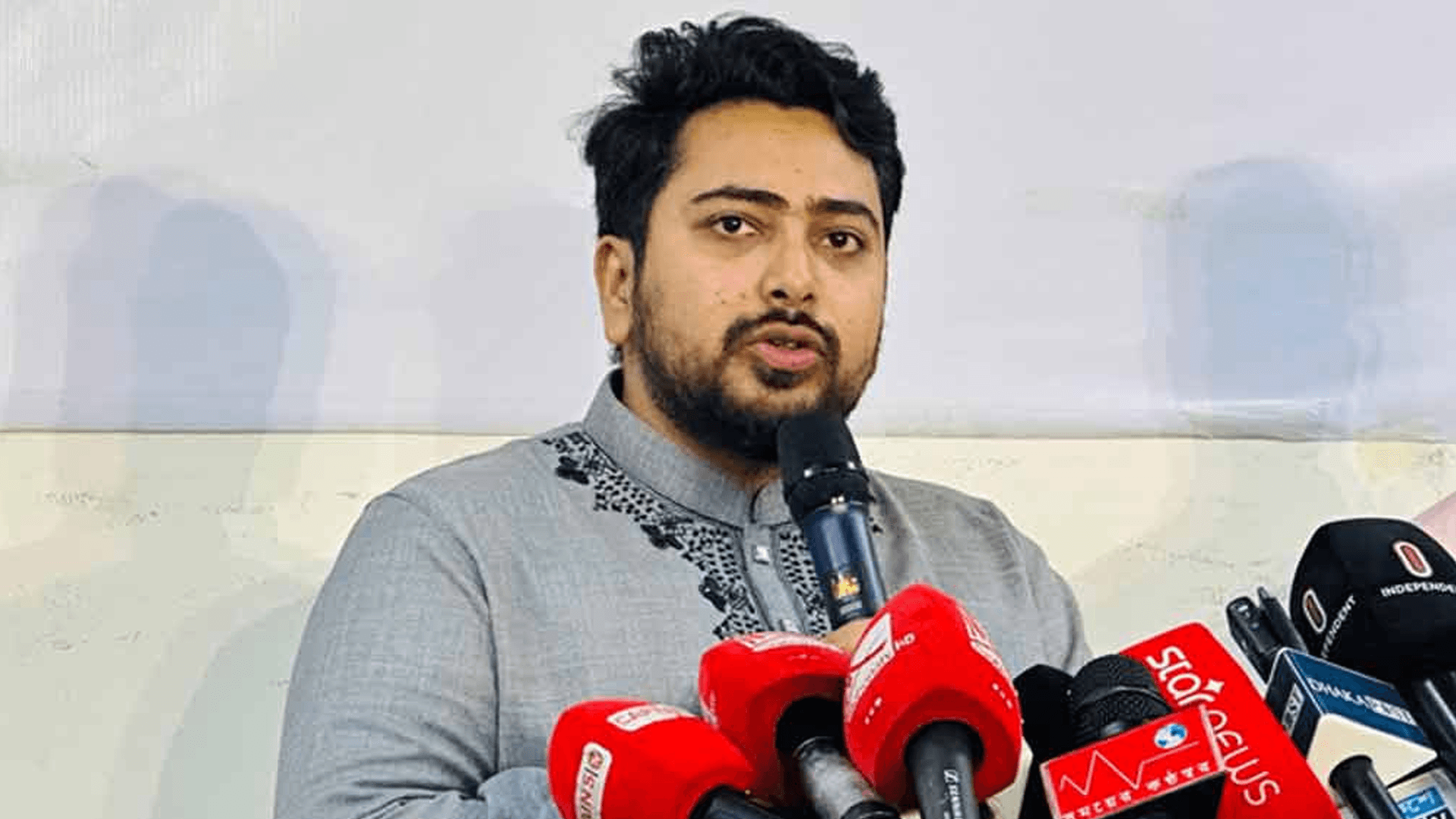 Thumbnail for হাদি হামলা আ. লীগের ষড়যন্ত্রের অংশ: নাহিদ