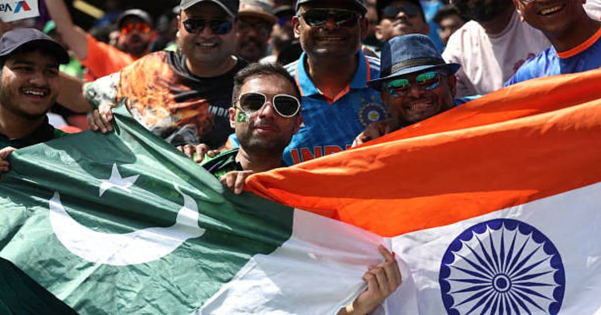 Thumbnail for ভারত-পাকিস্তান ক্রিকেট: নীতিতে 'বয়কট', মাঠে 'মহামিলন'