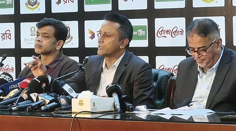 Thumbnail for https://admin.weeklyinqilab.com/storage/photos/shares/Sports/Cricket/Pilot_Press conference.jpeg
