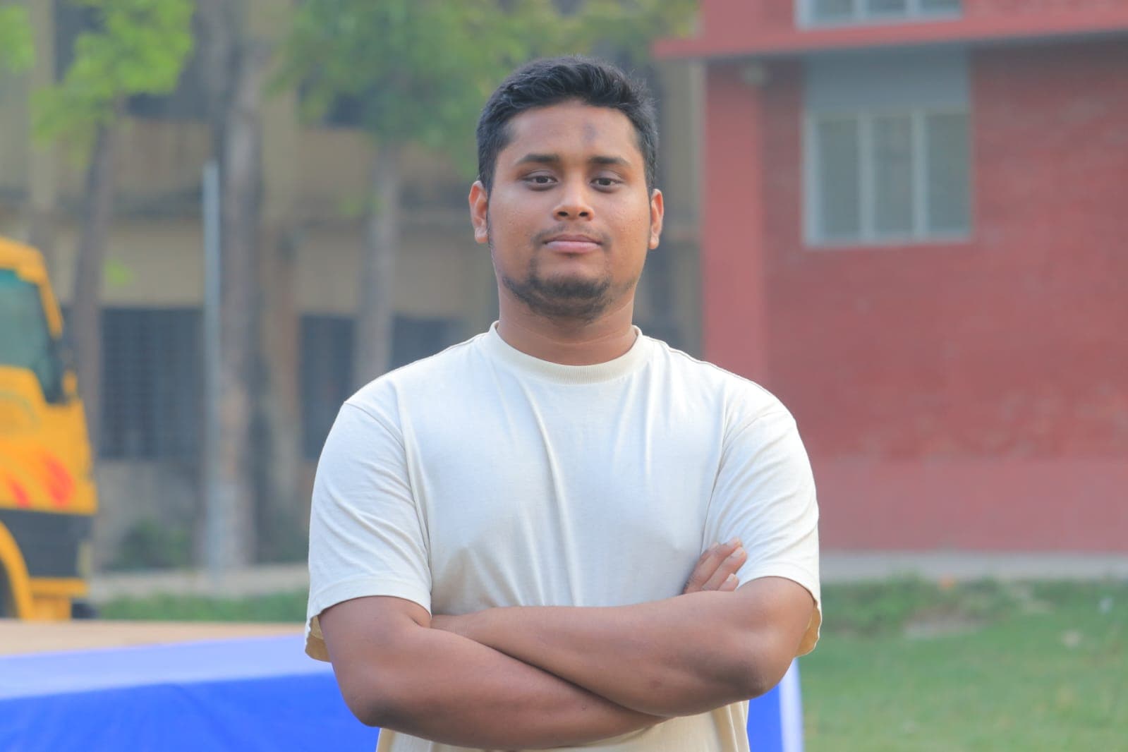 রাস্তায় ধান লাগাই দেমু: প্রকৌশলীকে হাসনাত আব্দুল্লাহ