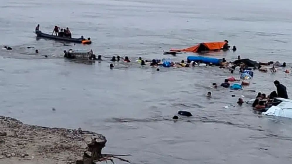 Thumbnail for পেরুতে বন্যা-ভূমিধস : আশ্রয়কেন্দ্রে হাজারো মানুষ