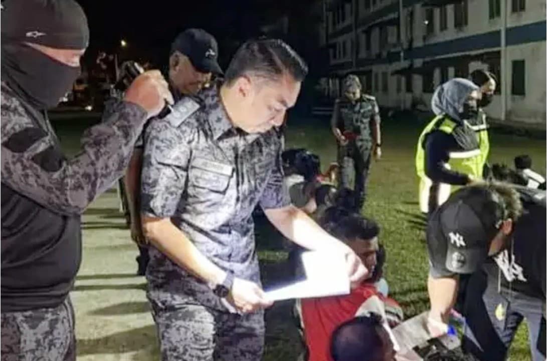 Thumbnail for ৫০ দিনে মালয়েশিয়ায় সাত হাজারের বেশি অবৈধ প্রবাসী গ্রেপ্তার