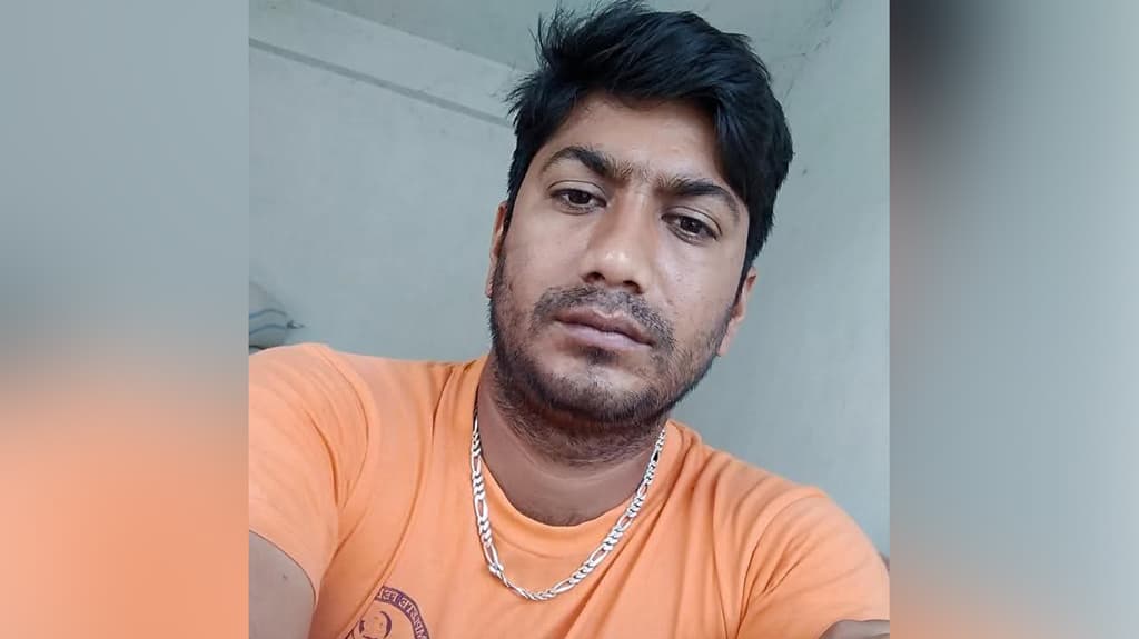 Thumbnail for কৃষি ব্যাংকে ভাঙচুর মামলার আসামি যুবদল নেতা গ্রেফতার