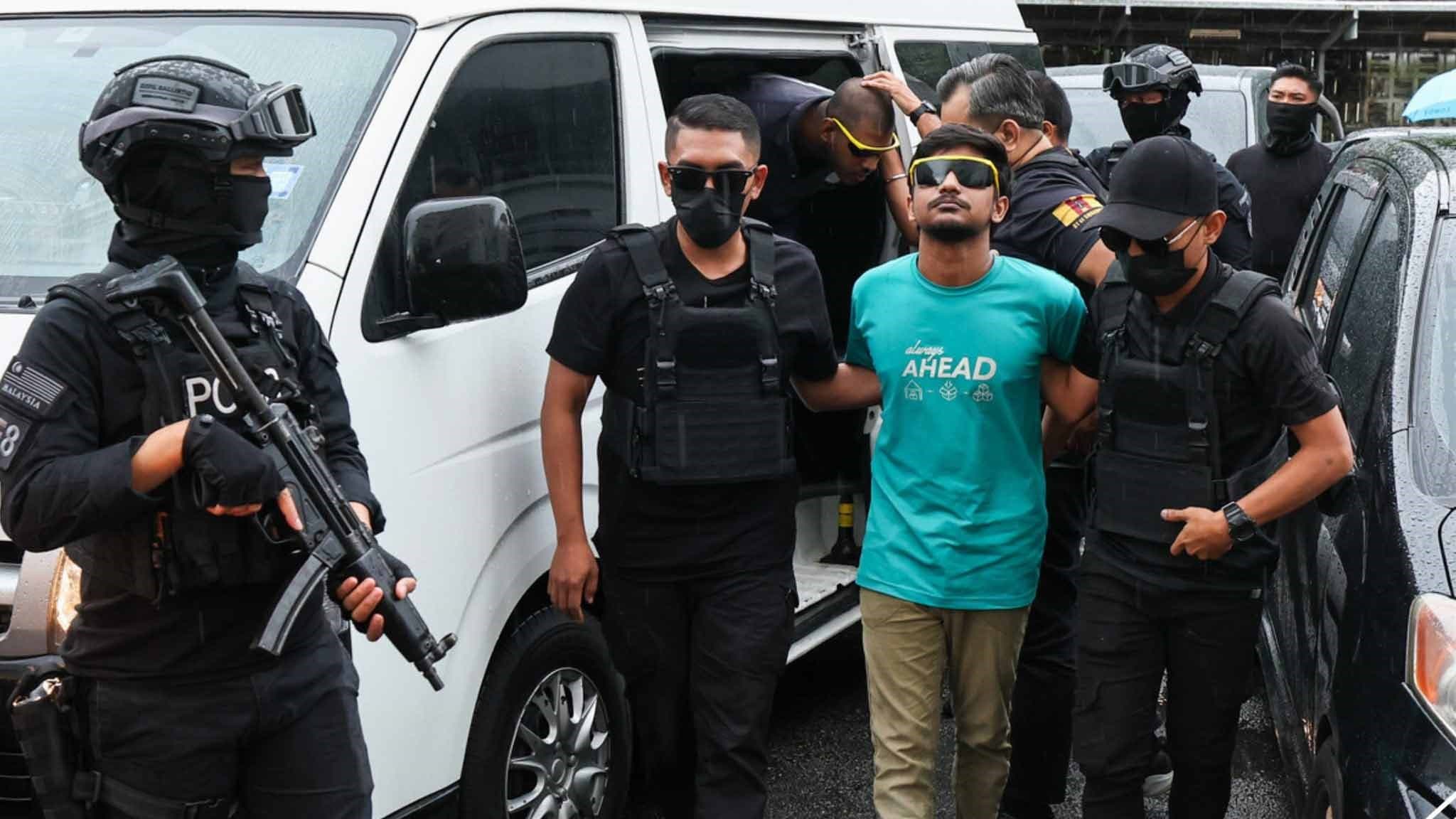 Thumbnail for মালয়েশিয়ায় দুই বাংলাদেশির বিরুদ্ধে সন্ত্রাসবাদে জড়িত থাকার অভিযোগ গঠন