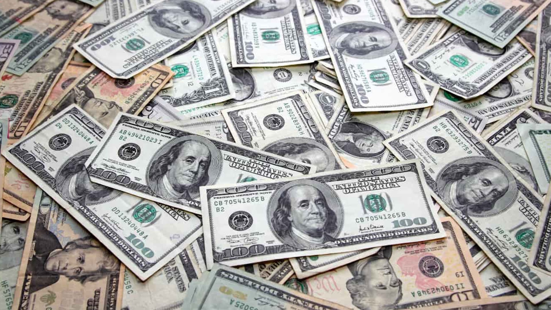 Thumbnail for নভেম্বরে দেশে এসেছে ২৮৯ কোটি ডলার প্রবাসী আয়