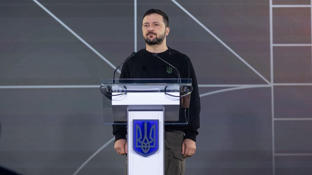 Thumbnail for ইউক্রেনের ভূখণ্ড ছাড় দেওয়া সম্ভব নয়: জেলেনস্কি