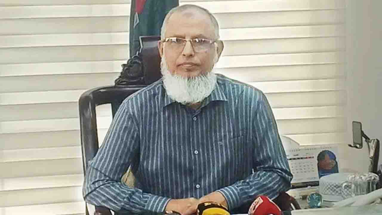 Thumbnail for উপদেষ্টা কি নির্বাচন করতে পারবেন? স্পষ্ট করলেন ইসি আনোয়ারুল