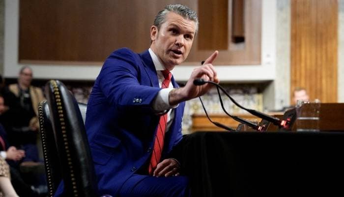 Thumbnail for গোপন তথ্য ফাঁস থেকে বিতর্কিত হামলা, সমালোচনার মুখে মার্কিন প্রতিরক্ষামন্ত্রী