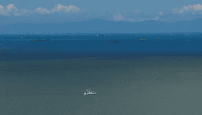 Thumbnail for ভেনেজুয়েলার আকাশসীমা ‘পুরোপুরি’ বন্ধের হুমকি দিলেন ট্রাম্প