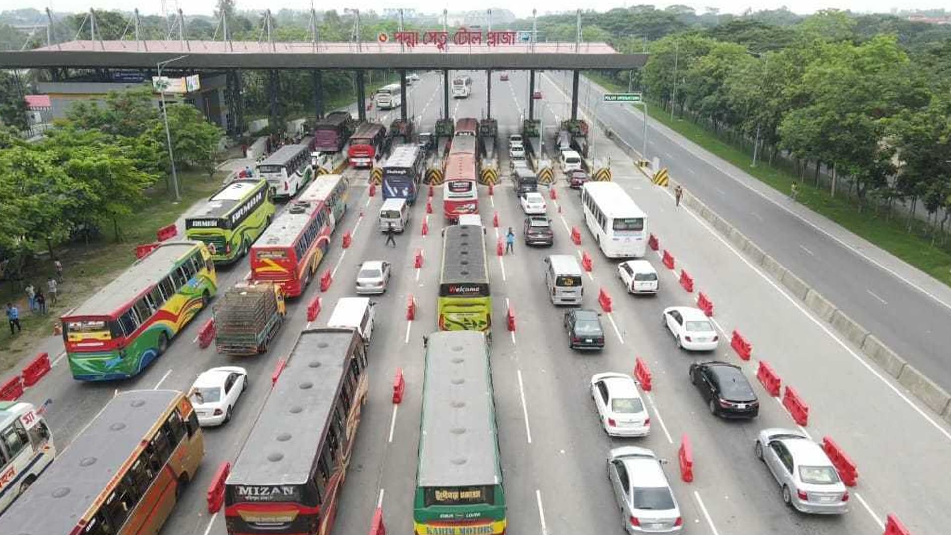 Thumbnail for পদ্মা সেতুর সাফল্যের সাড়ে ৩ বছর: টোল আদায়ের অঙ্ক ছাড়াল ২,৯৩৬ কোটি টাকা